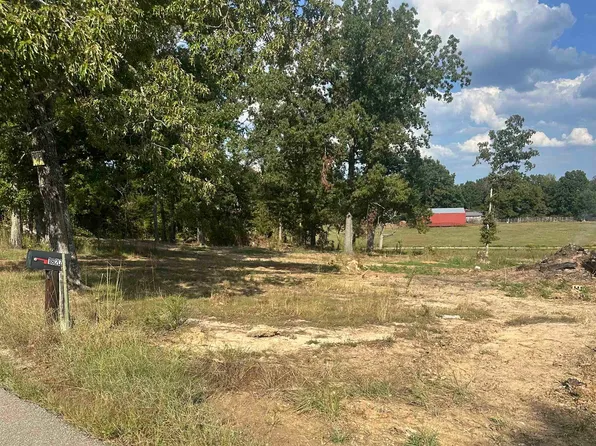 1827 Neely Sharp Rd, Adamsville, TN 38310