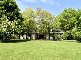 300 Fox Run Rd, Libertyville, IL 60048