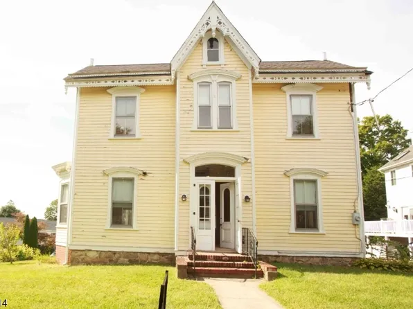 8 High St, Stanhope Boro, NJ 07874