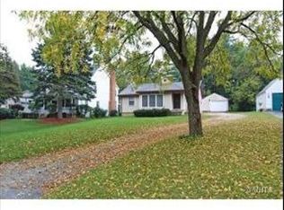 215 Walnut St, Libertyville, IL 60048