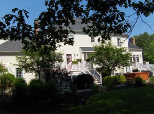 38 Beechwood Rd, Branford, CT 06405