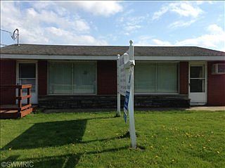 4th image of 317 W Mosel Ave