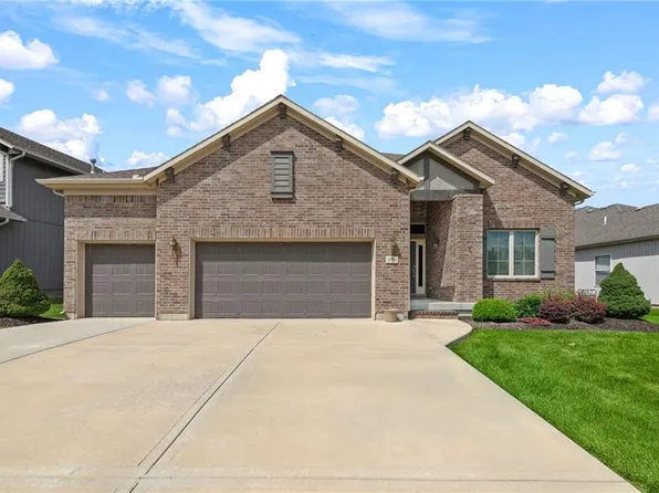 21932 W 121st Ter, Olathe, KS 66061