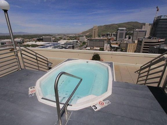 Rooftop Hot Tub