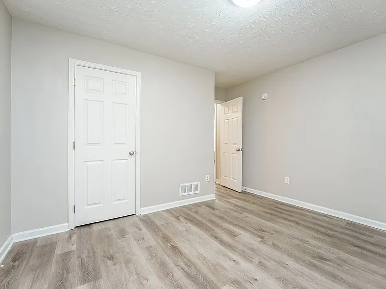 663 Stonecrest Dr — Photo 13