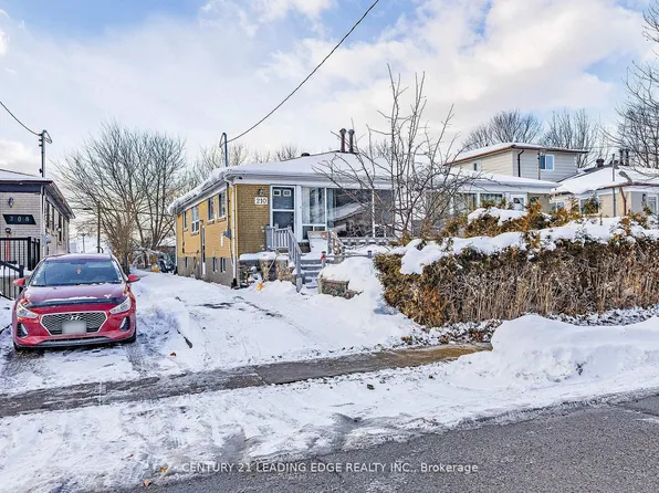 210 Linden Ave, Toronto, ON M1K 3H8