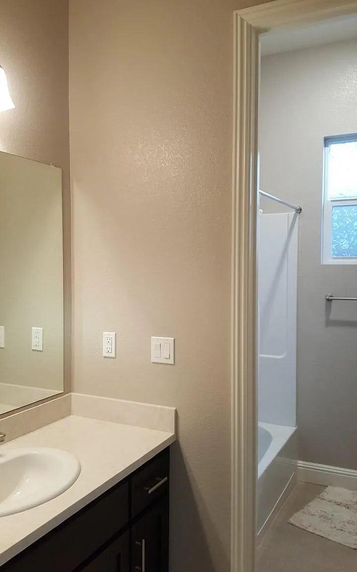 176 Avery Court — Photo 2