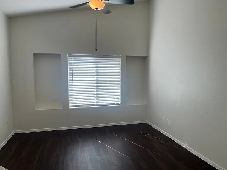 25524 W Williams St — Photo 7