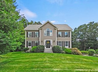 7 Buckland Rd, Windham, NH 03087