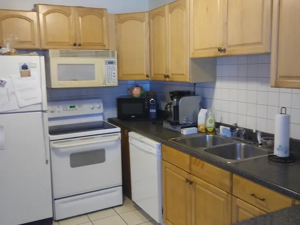 4037 Bonhill Dr APT 1A, Arlington Heights, IL 60004