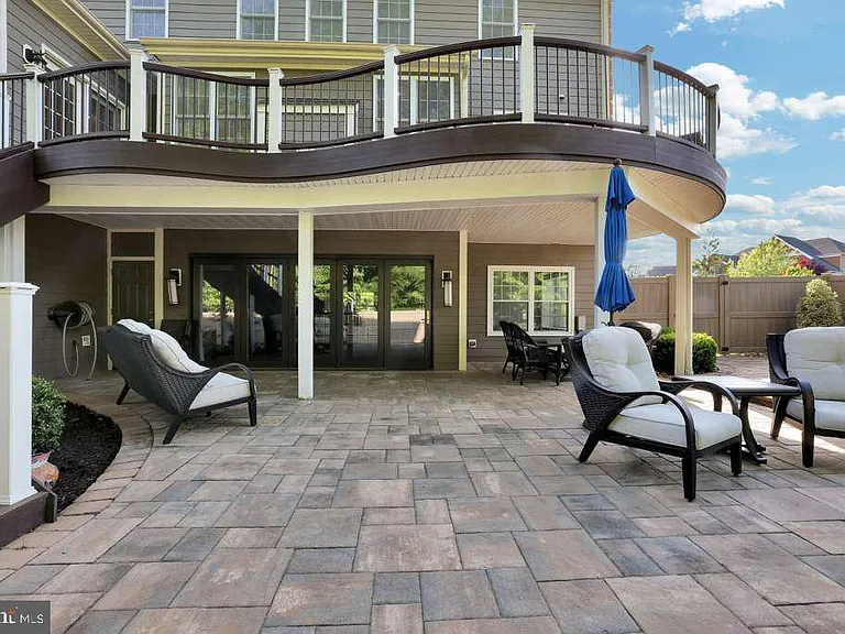 8227 Saint Francis Dr — Photo 26