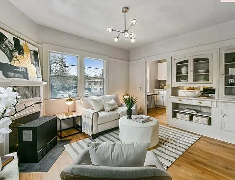 78 Glen Ave #C