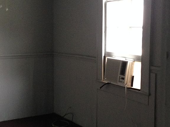 2nd image of 2028 Iberville St