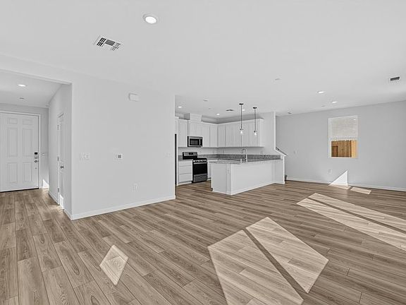 3rd image of 7713 Gray Wolf Way