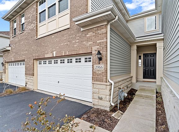 3rd image of 2966 Henley Ln #1