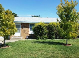 2120 Commanche Dr, Garden City, KS 67846