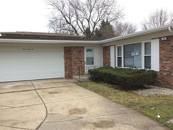 3rd image of 746 Palm Dr