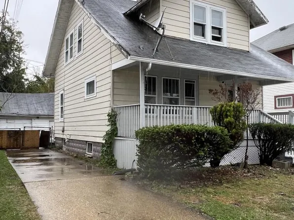6912 14th AVENUE, Kenosha, WI 53143