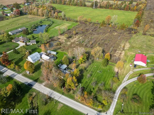 8894 Arnold Rd, Ira, MI 48023