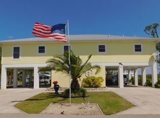 1149 Dolphin Ln, Moore Haven, FL 33471