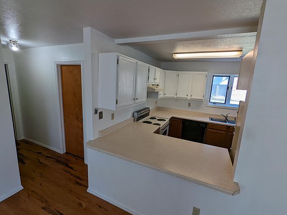 5th image of 209 S 19th Ave Unit 2