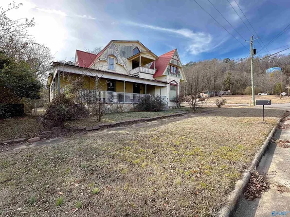 417 2nd St N, Oneonta, AL 35121