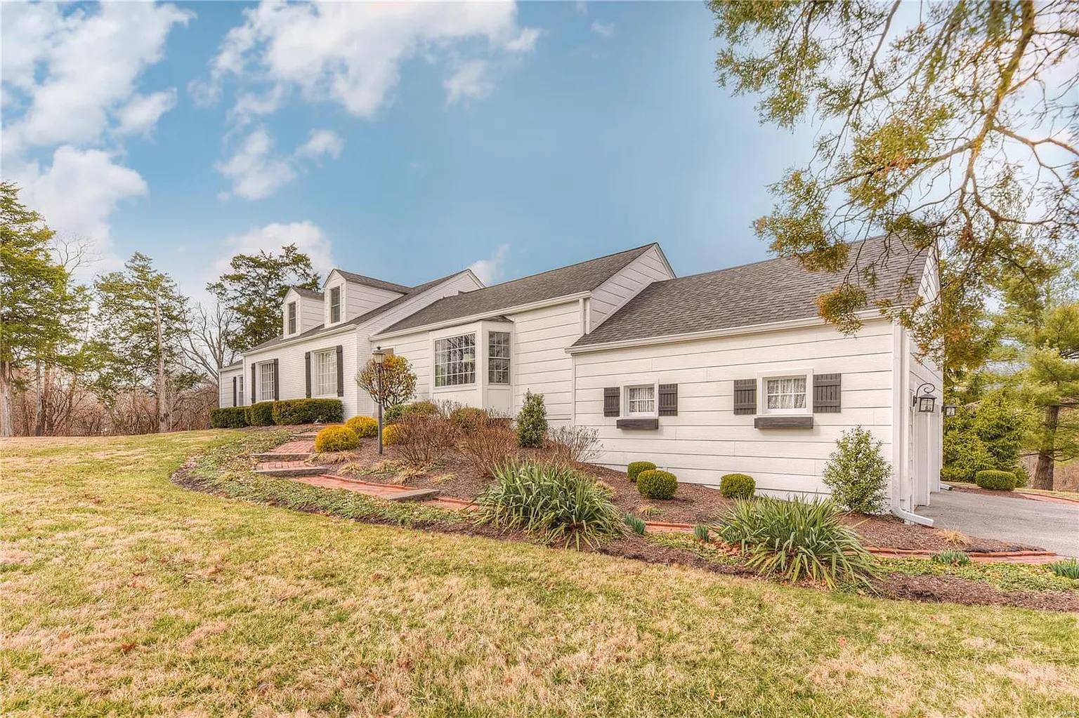 13779 Clayton Rd photo 1