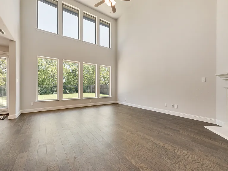 306 Duxbury Ct — Photo 9