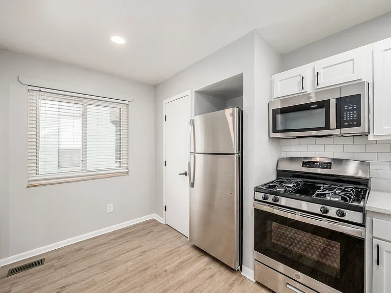 The Chambers Apartments — Photo 23