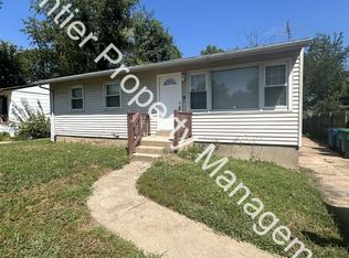 1227 Walker Ave, Saint Louis, MO 63138