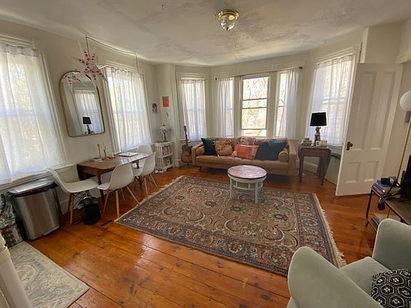 3rd image of 85 High St #3