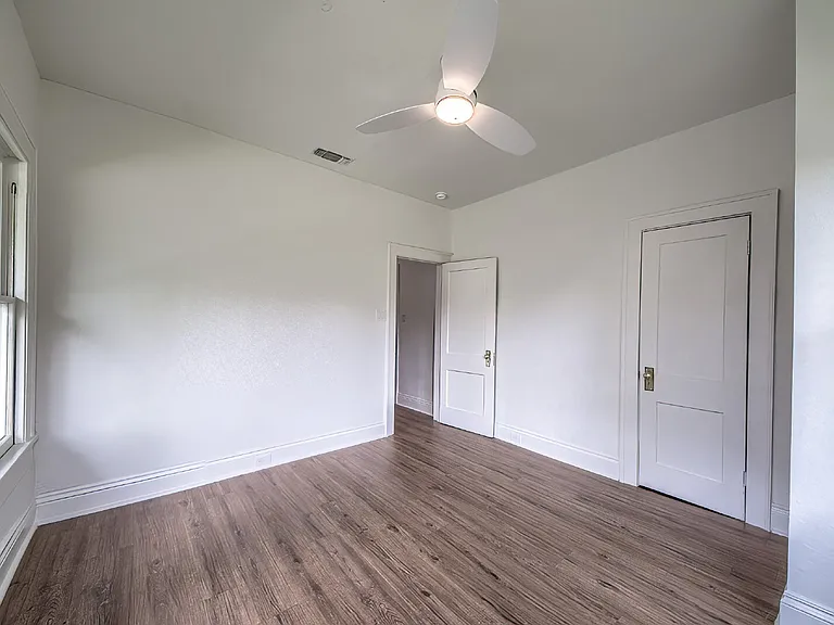 518 Queen Anne Ct — Photo 22