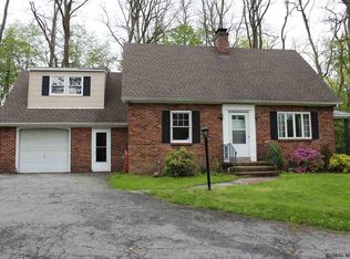 38 Spring Rd, Glenville, NY 12302