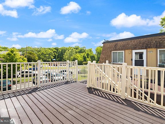 4th image of 3861 Tiburon Pl #78