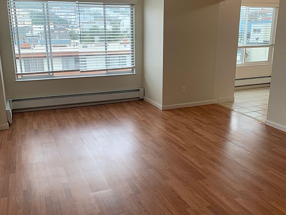 5th image of 1300 Irving St APT 20