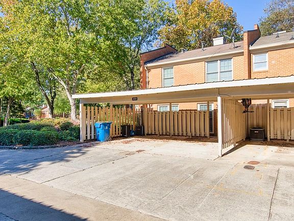 3rd image of 4100 Ashford Green Dr