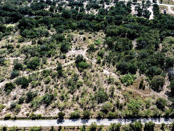 5th image of 4 Track Rd