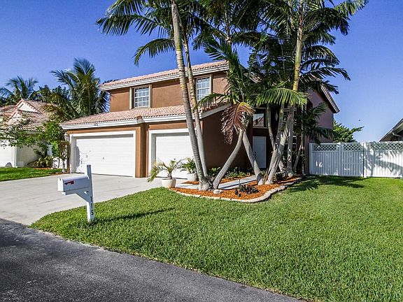 2nd image of 115 Citrus Park Cir