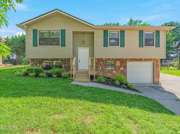 3125 Valemont Dr, Maryville, TN 37803