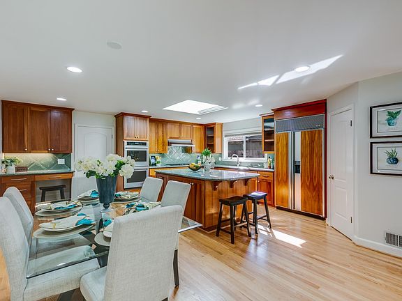 4th image of 1499 English Dr