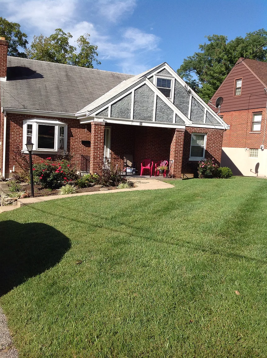35 Price Ave photo 1