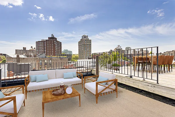 Sold by Compass | media 10