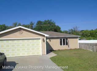 100 Allen Hill Dr, Ogden, KS 66517
