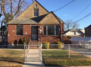 13169 221st St, Springfield Gardens, NY 11413