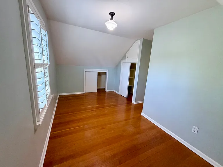 4308 NE 56th St — Photo 17