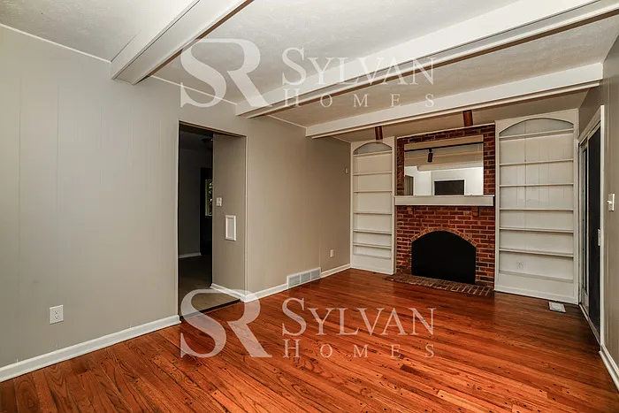 6468 Johnanne St — Photo 2