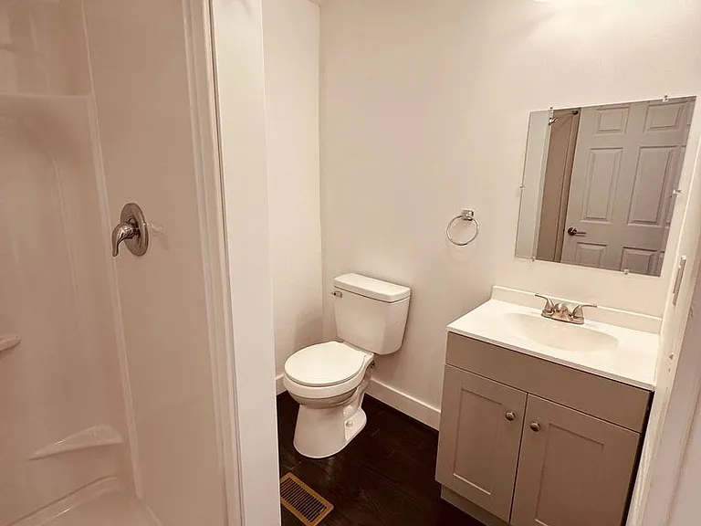 214 W Hope Ave — Photo 5