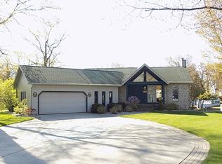 4300 Iroquois Dr, Sand Point, MI 48755