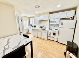 29 Charter St APT 4, Boston, MA 02113