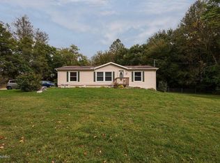 70819 Five Points Rd, Edwardsburg, MI 49112